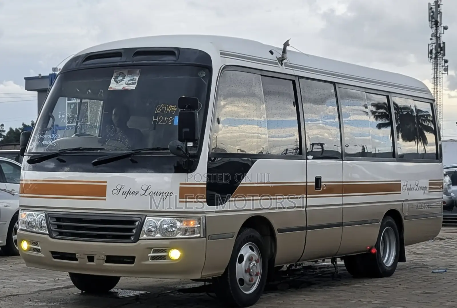 Toyota Coaster 2003 Beige