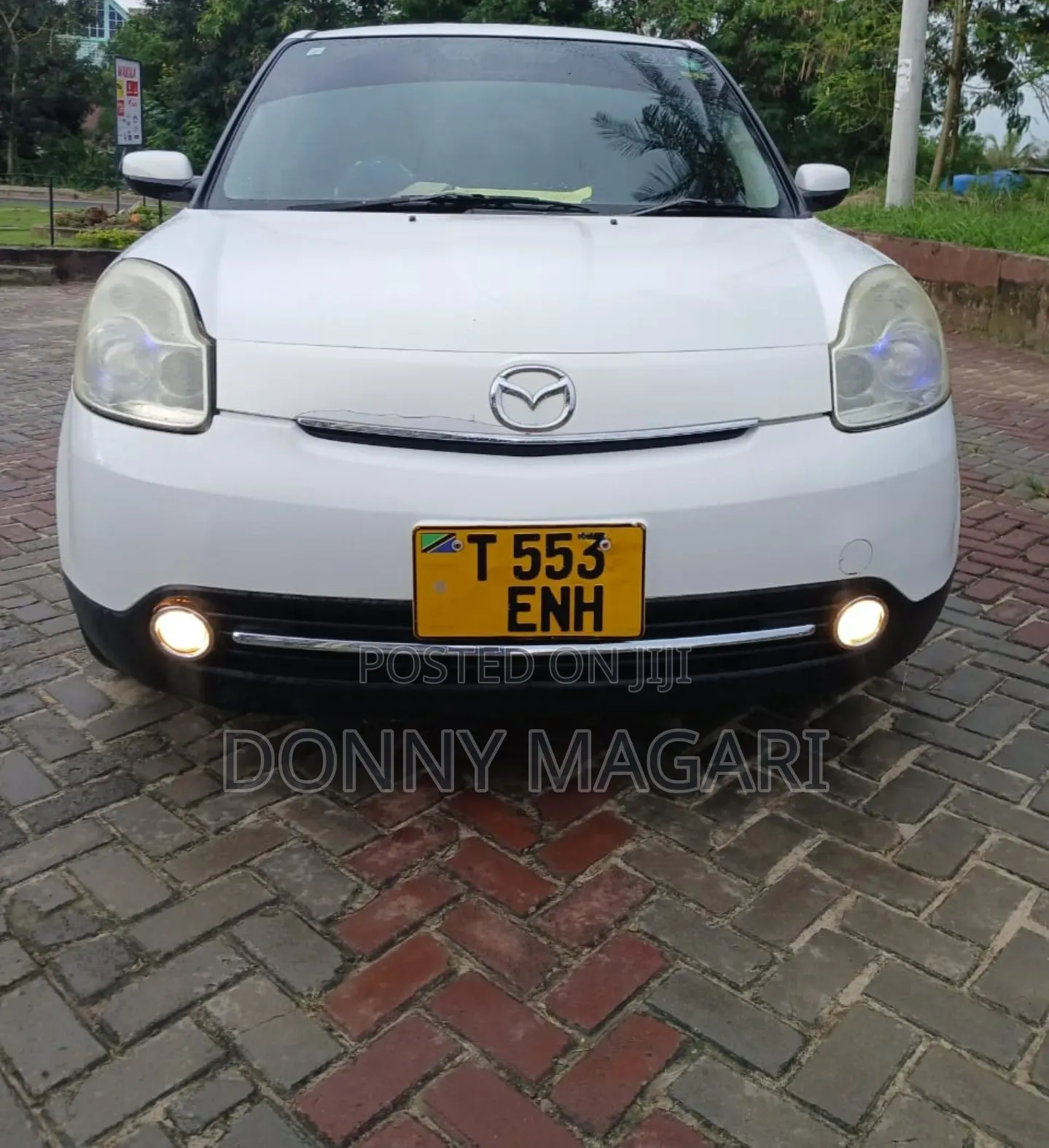 Mazda Verisa 2011 White
