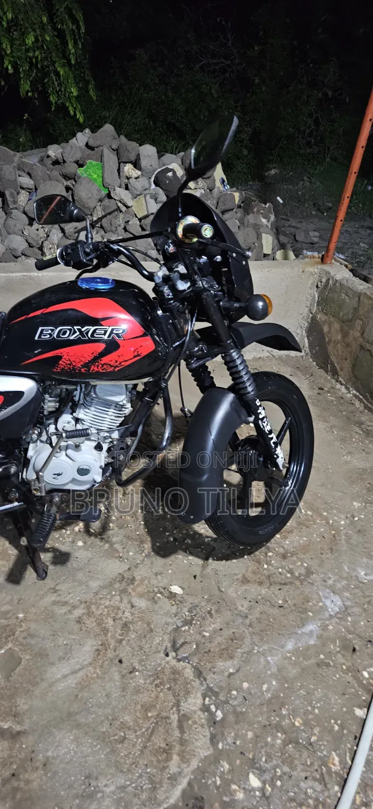 Bajaj Boxer X125 2021 Red