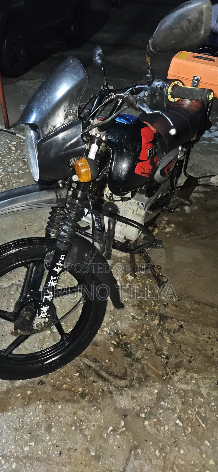 Bajaj Boxer X125 2021 Red