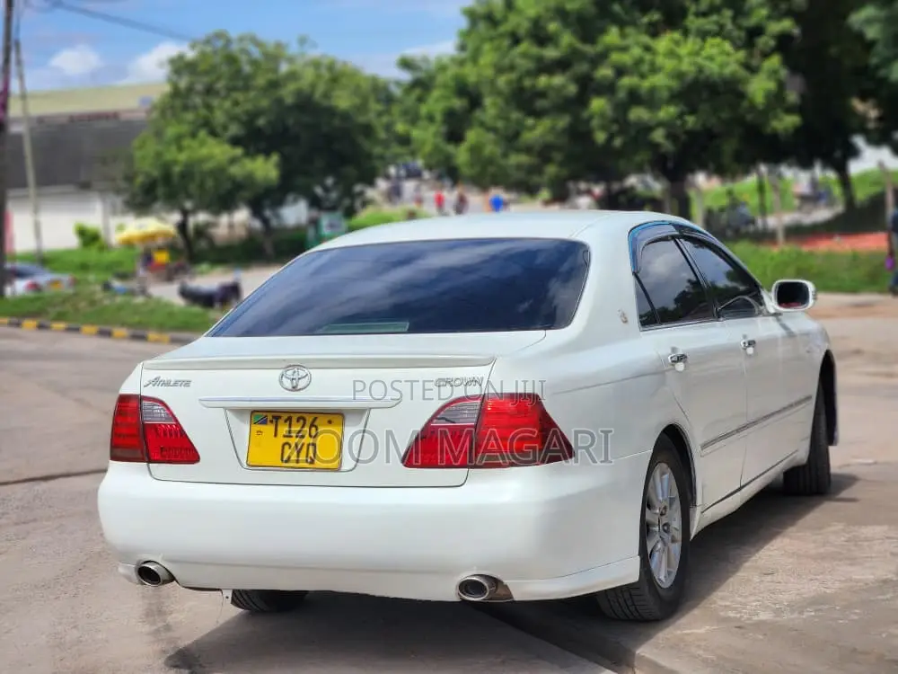 Toyota Crown 2003 Pearl