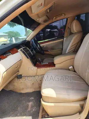 Toyota Crown 2003 Pearl