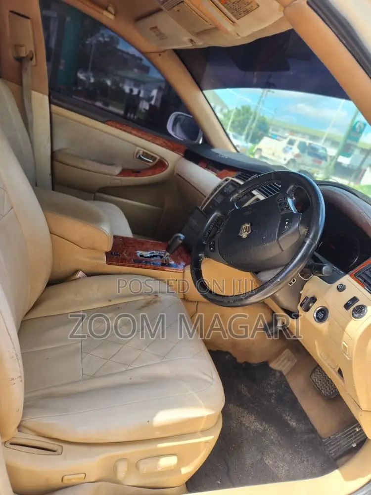 Toyota Crown 2003 Pearl