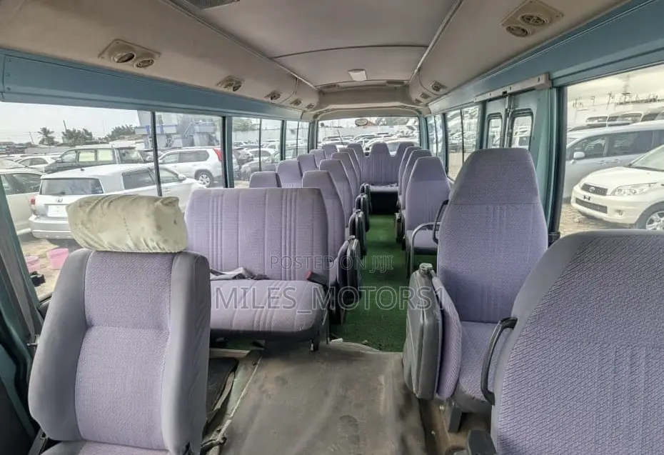 Nissan Civilian 1995 Blue