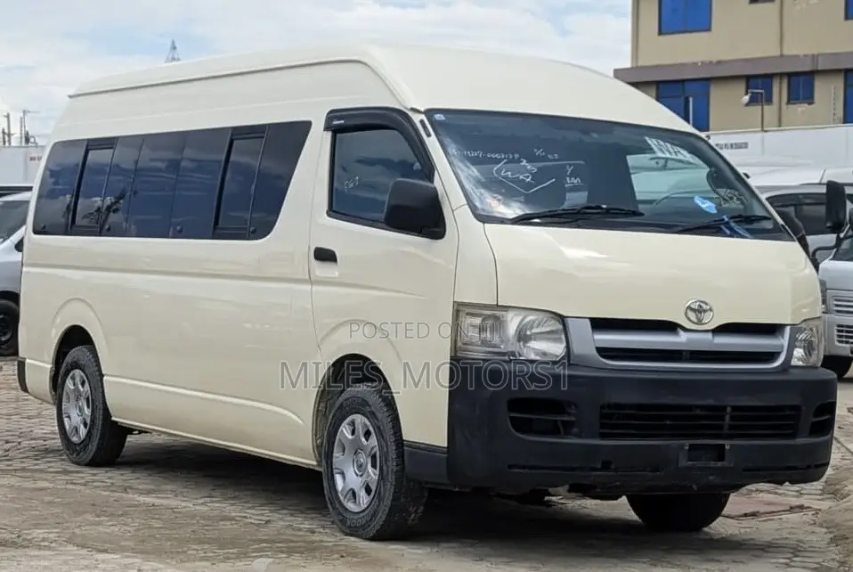 Toyota Quantum 2013 Beige