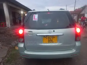 Toyota Raum 2002 Blue
