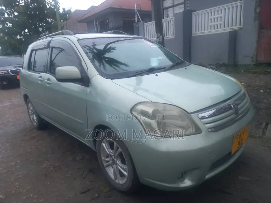 Toyota Raum 2002 Blue