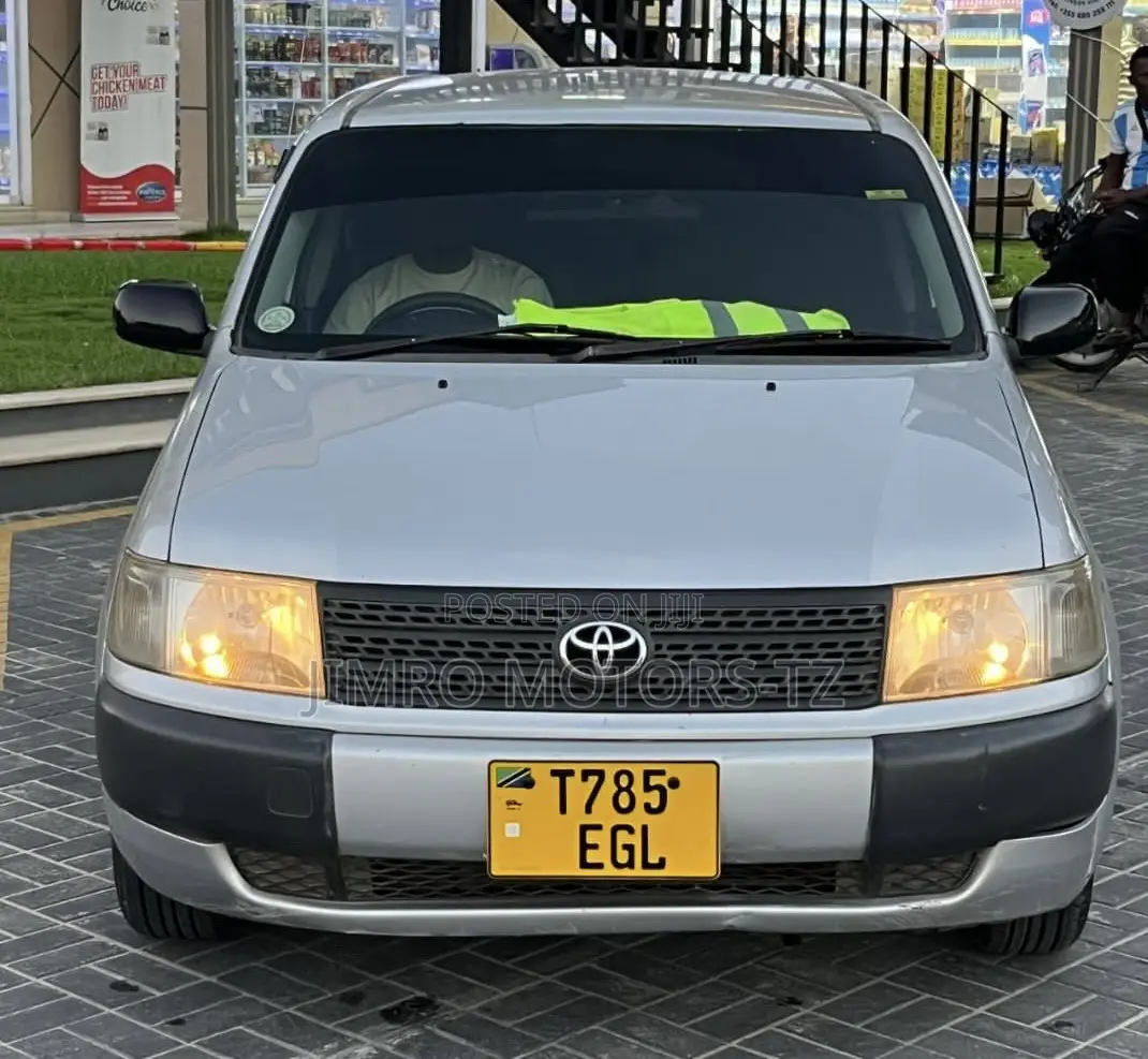 Toyota Probox 2004 Silver