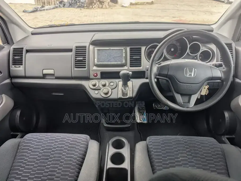 Toyota Land Cruiser 2012 White