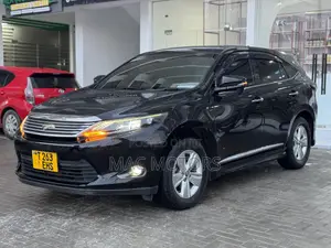 Toyota Harrier 2.0 2014 Black