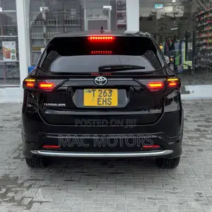 Toyota Harrier 2.0 2014 Black