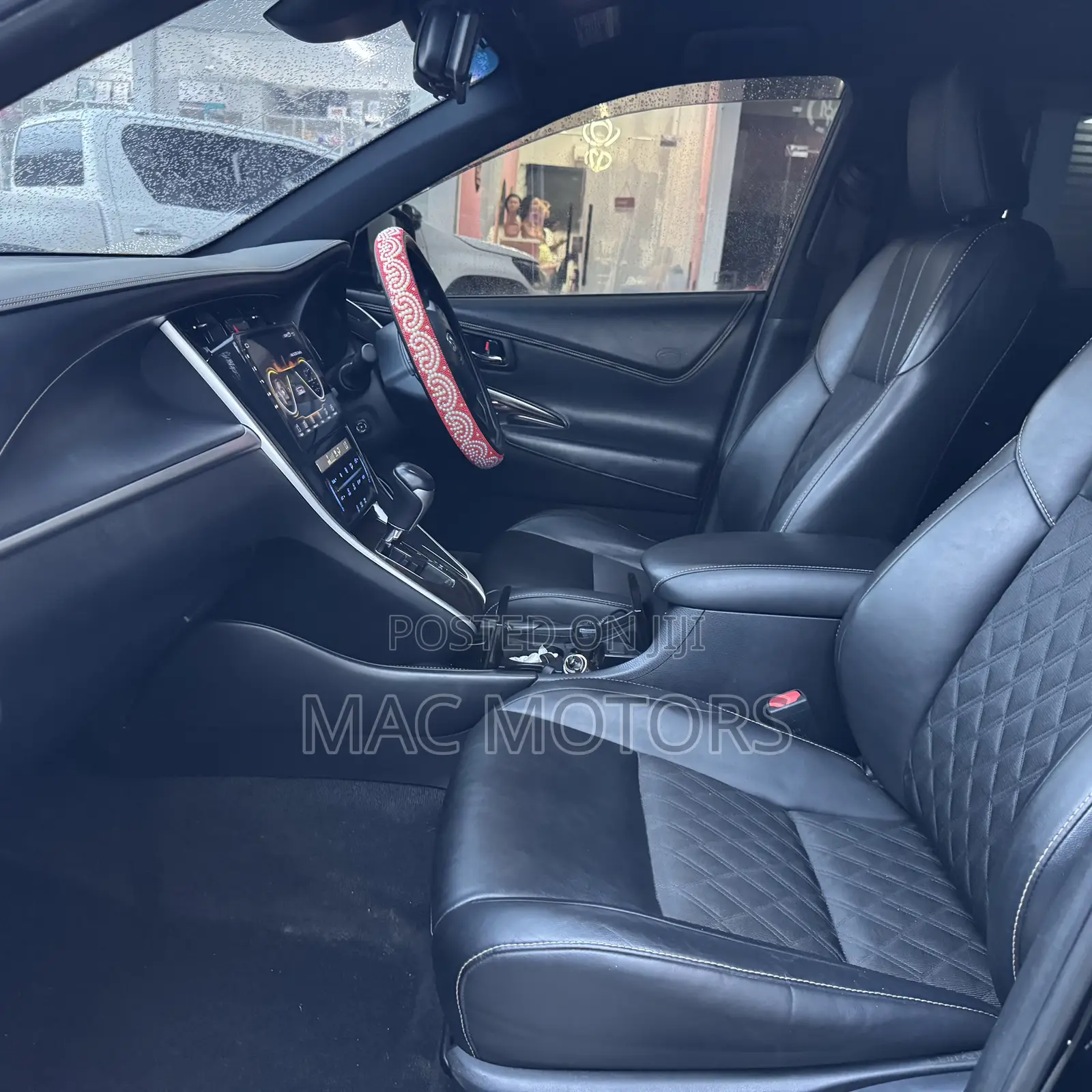 Toyota Harrier 2.0 2014 Black
