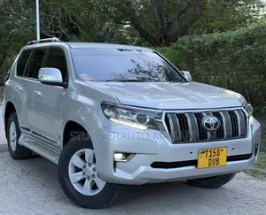 Toyota Land Cruiser Prado 2018 Gray