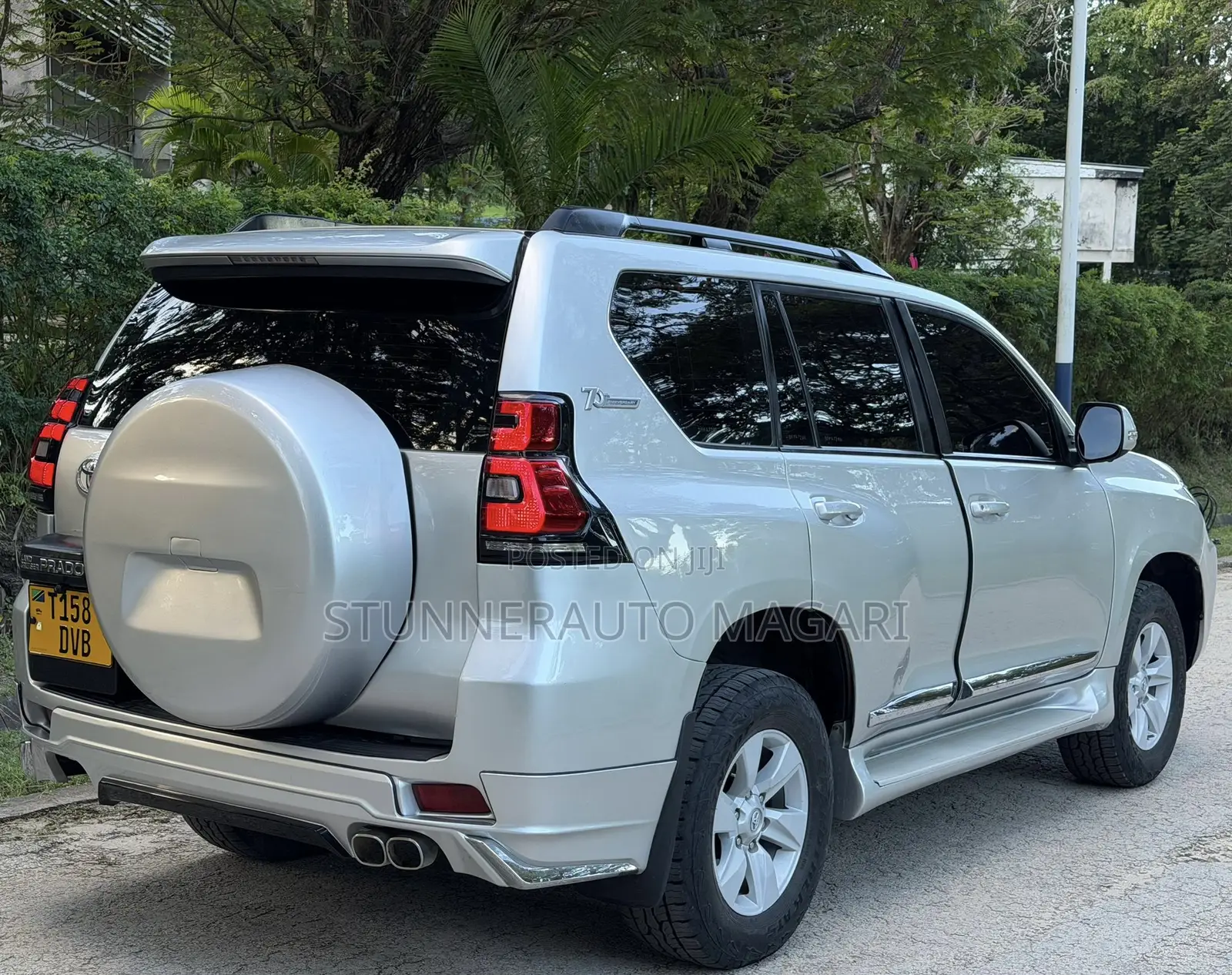 Toyota Land Cruiser Prado 2018 Gray