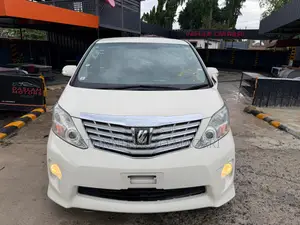 Toyota Alphard 2010 Pearl