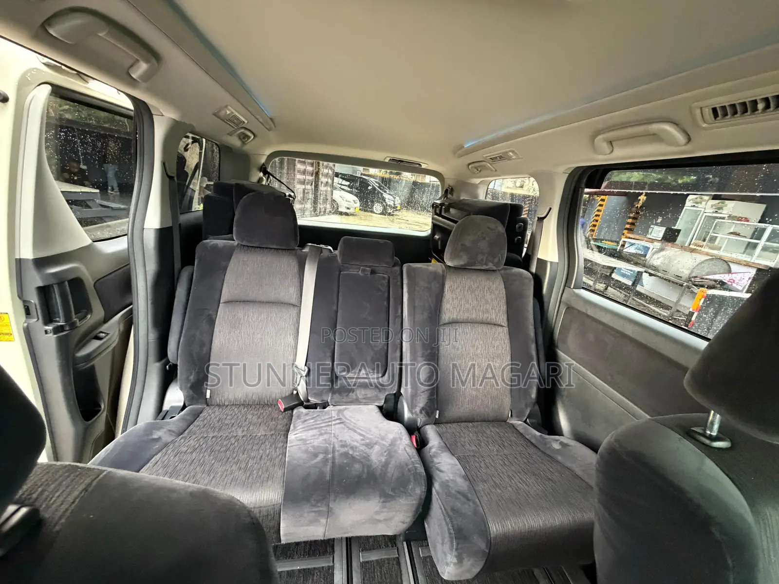 Toyota Alphard 2010 Pearl