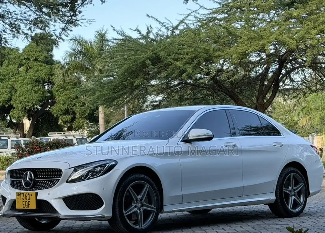 Mercedes-Benz C-Class 2014 Pearl