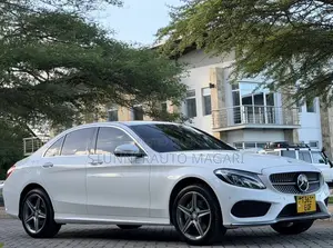 Mercedes-Benz C-Class 2014 Pearl