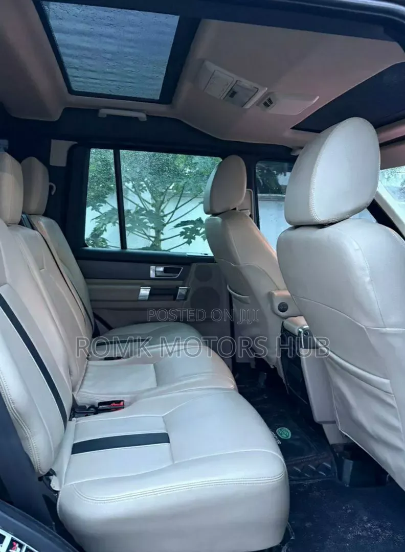 Land Rover Discovery 2014 Gray