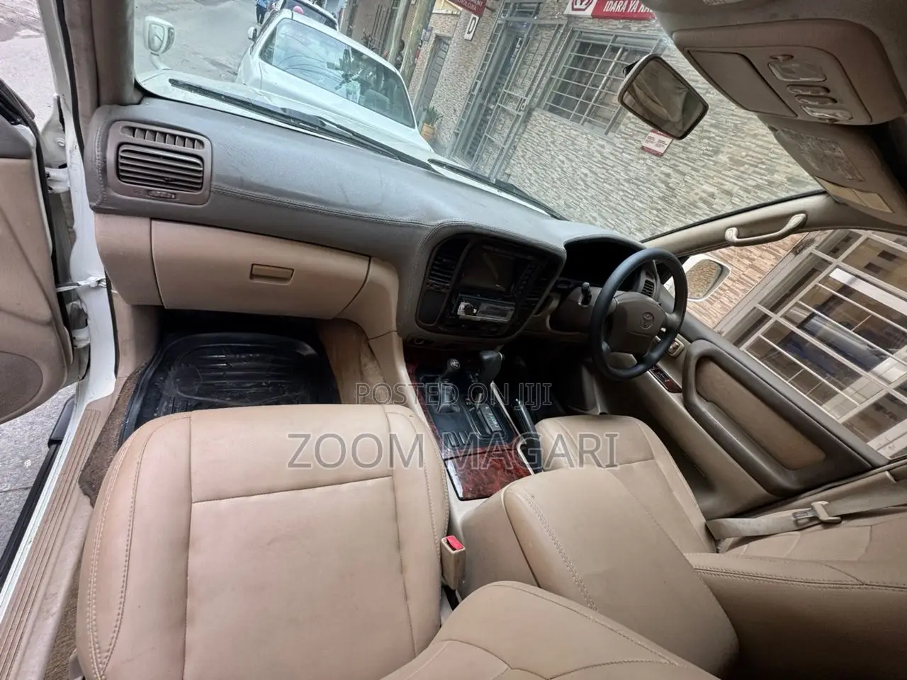 Lexus LX 570 2010 White