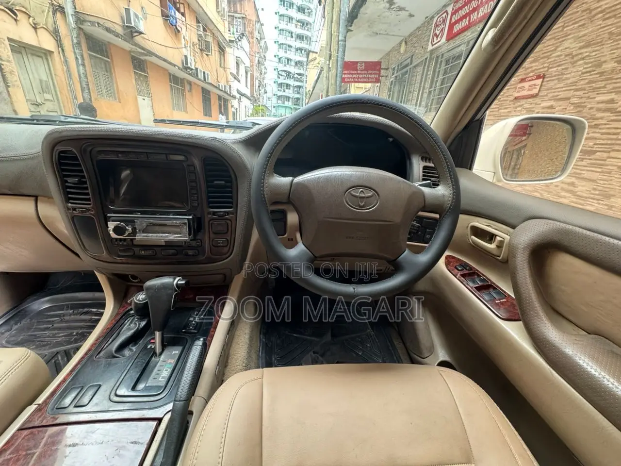 Lexus LX 570 2010 White