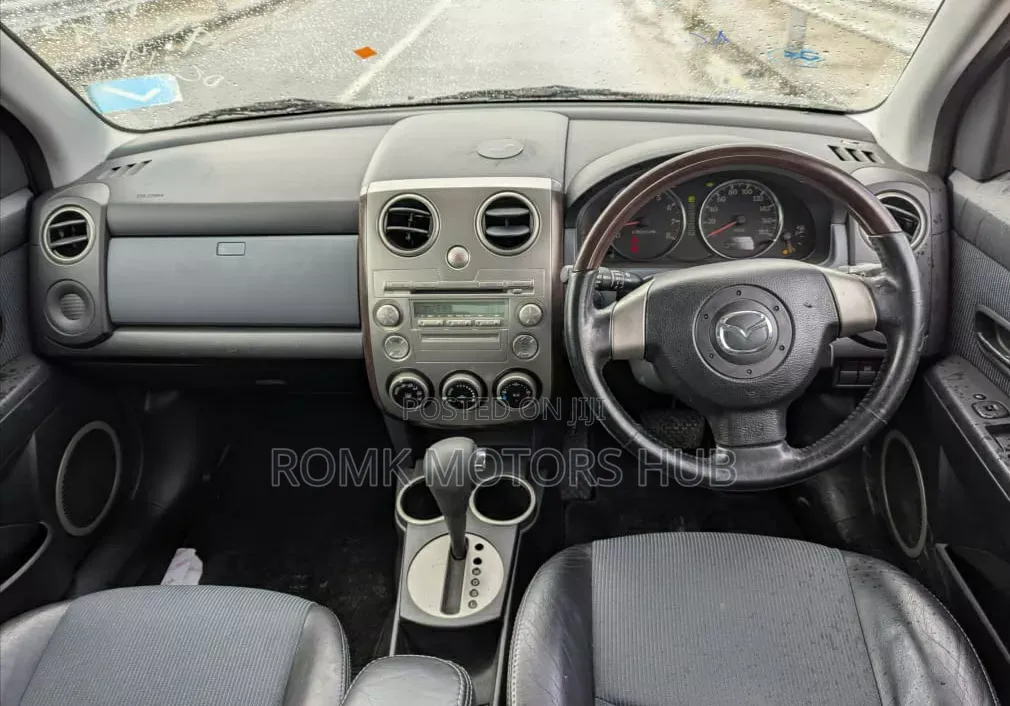 Mazda Verisa 2011 Gray