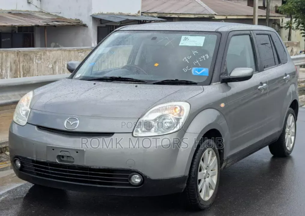 Mazda Verisa 2011 Gray