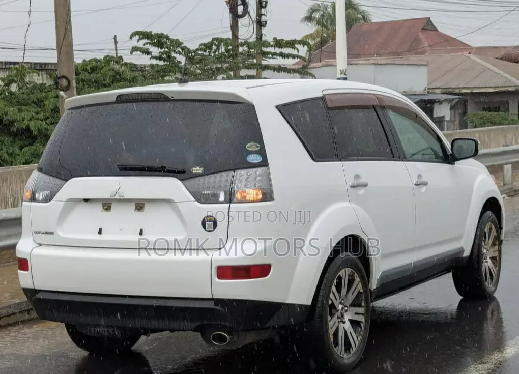 Mitsubishi Outlander 2008 White