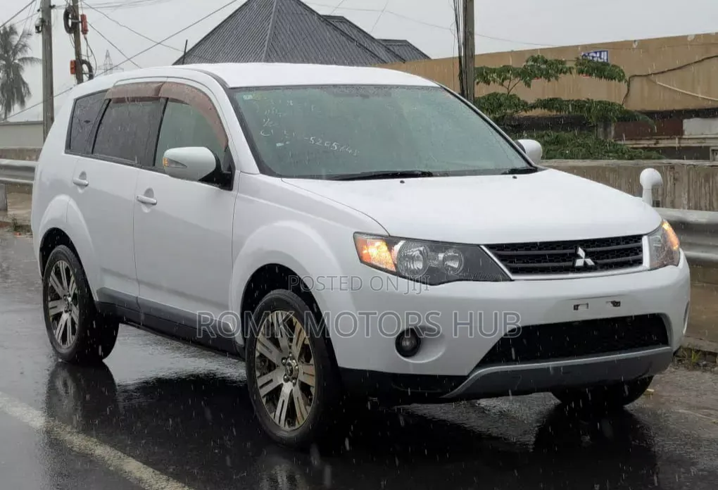 Mitsubishi Outlander 2008 White