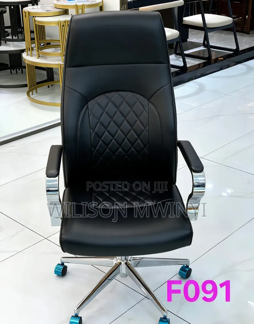 Office Chair/Kiti Cha Ofisin/Executive Chair