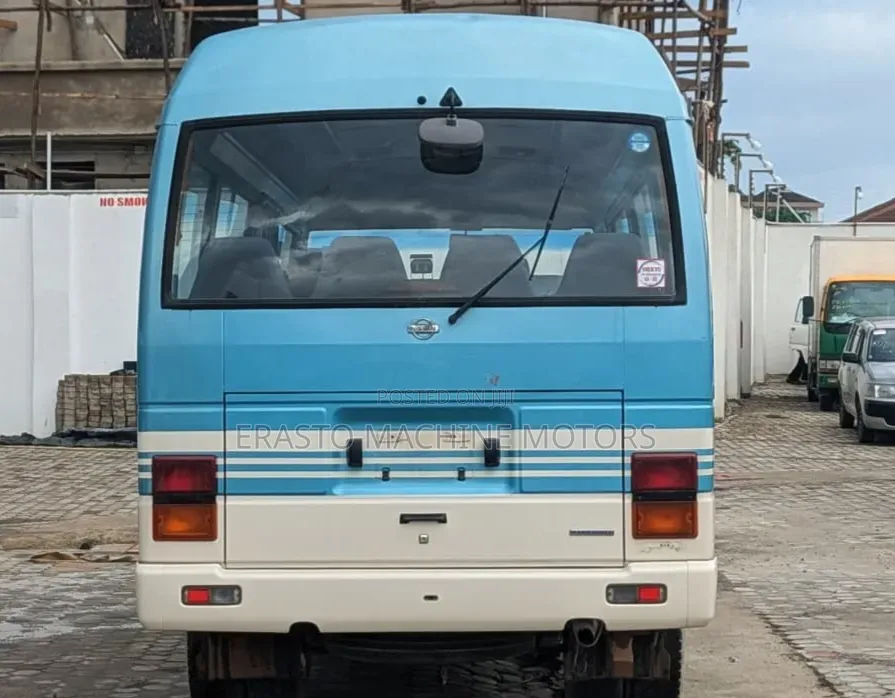 Nissan Civilian 2002 Green