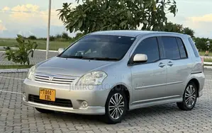Toyota Raum 2005 Silver