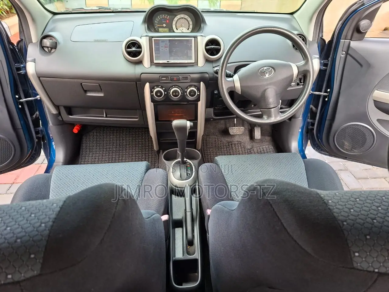 Toyota IST 2005 Blue