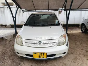 Toyota IST 2006 Pearl
