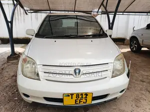 Toyota IST 2006 Pearl
