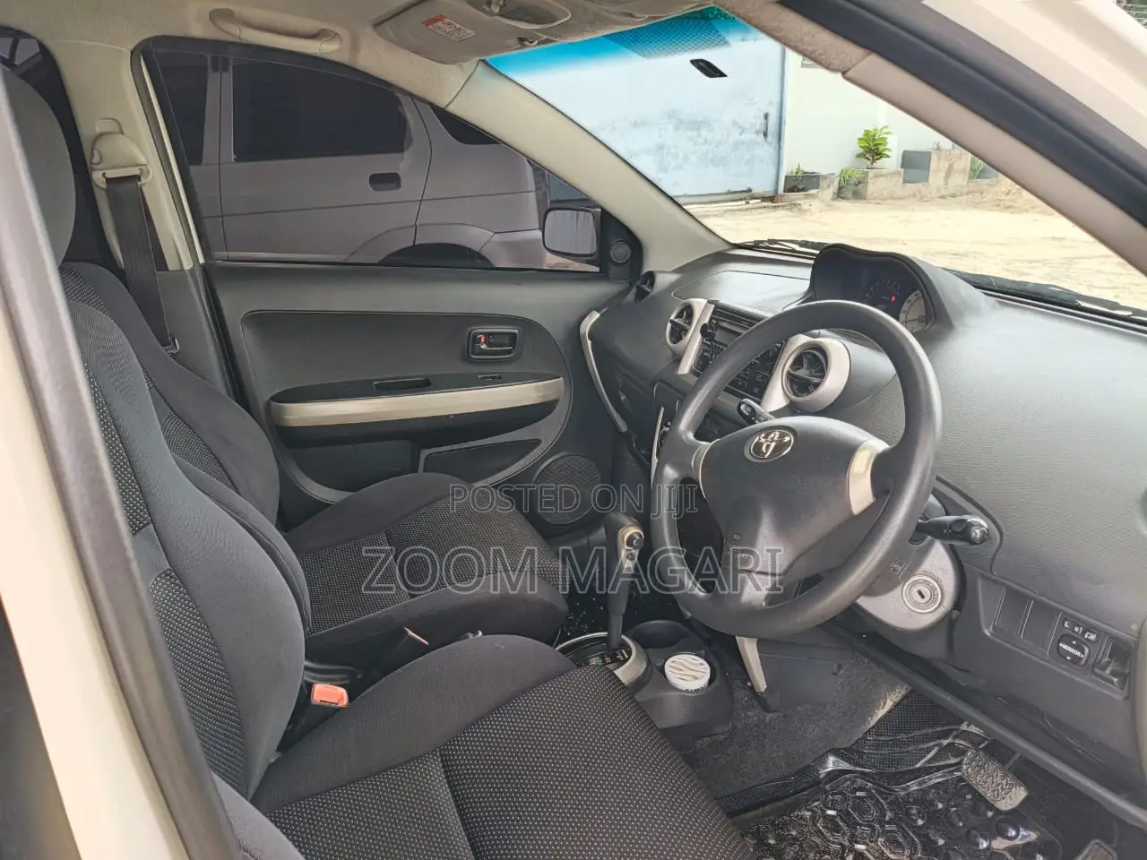Toyota IST 2006 Pearl