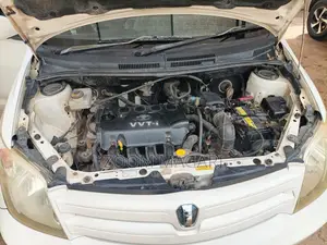Toyota IST 2006 Pearl
