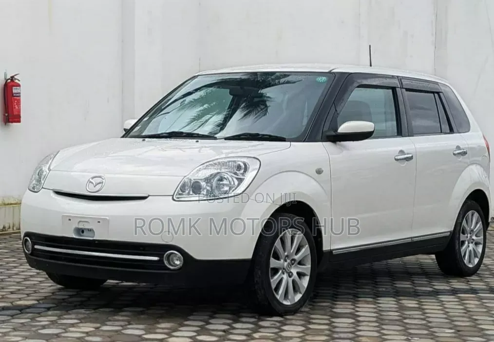 Mazda Verisa 2011 White