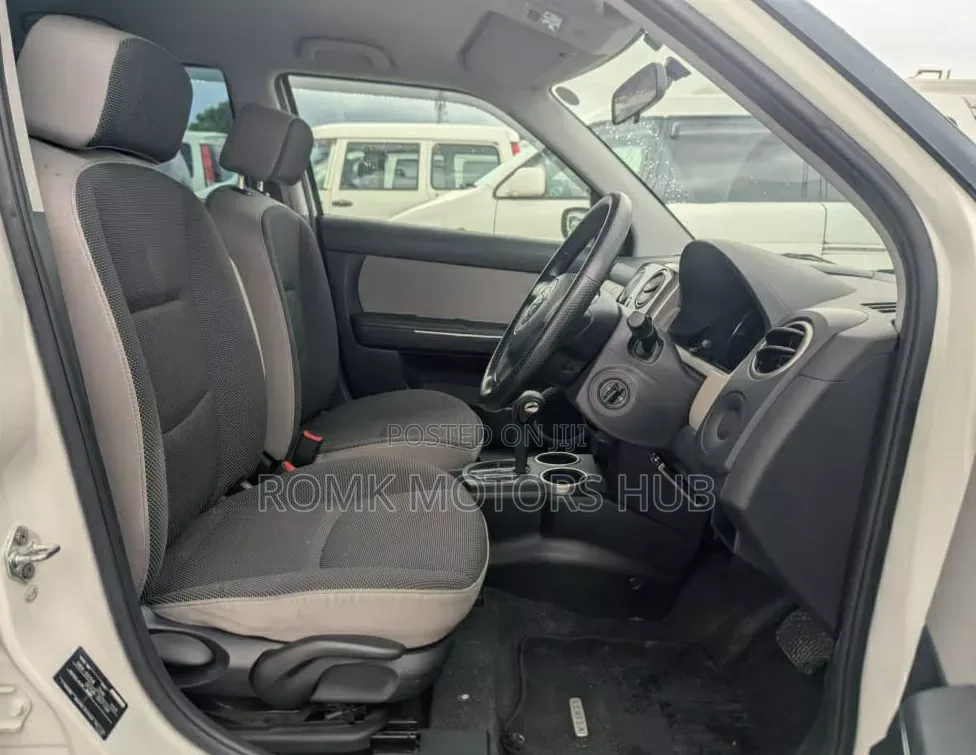 Mazda Verisa 2011 White