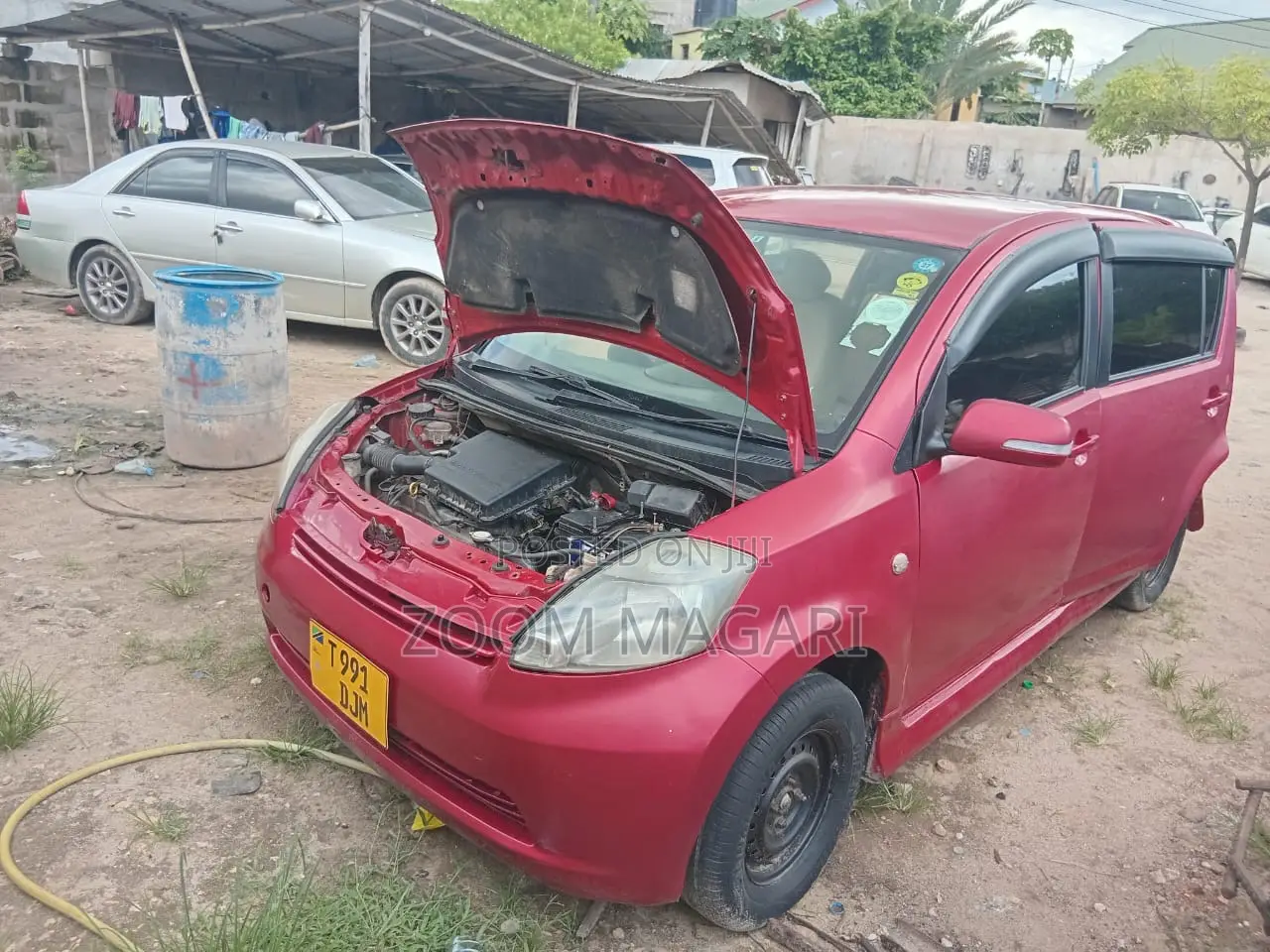 Toyota Passo 2005 Red