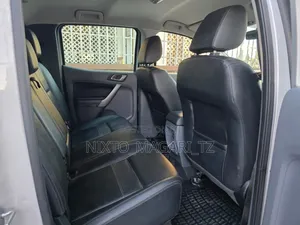 Toyota Land Cruiser Prado 2017 Black