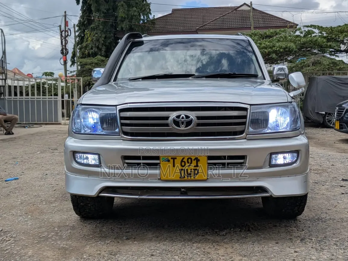 Toyota Land Cruiser 2007 Silver