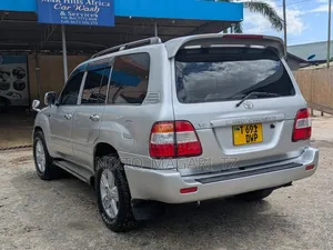 Toyota Land Cruiser 2007 Silver