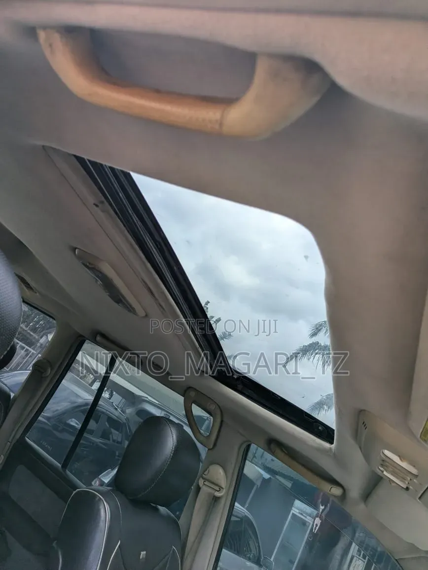 Toyota Land Cruiser 2007 Silver