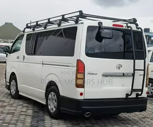 Toyota HiAce 2008 White