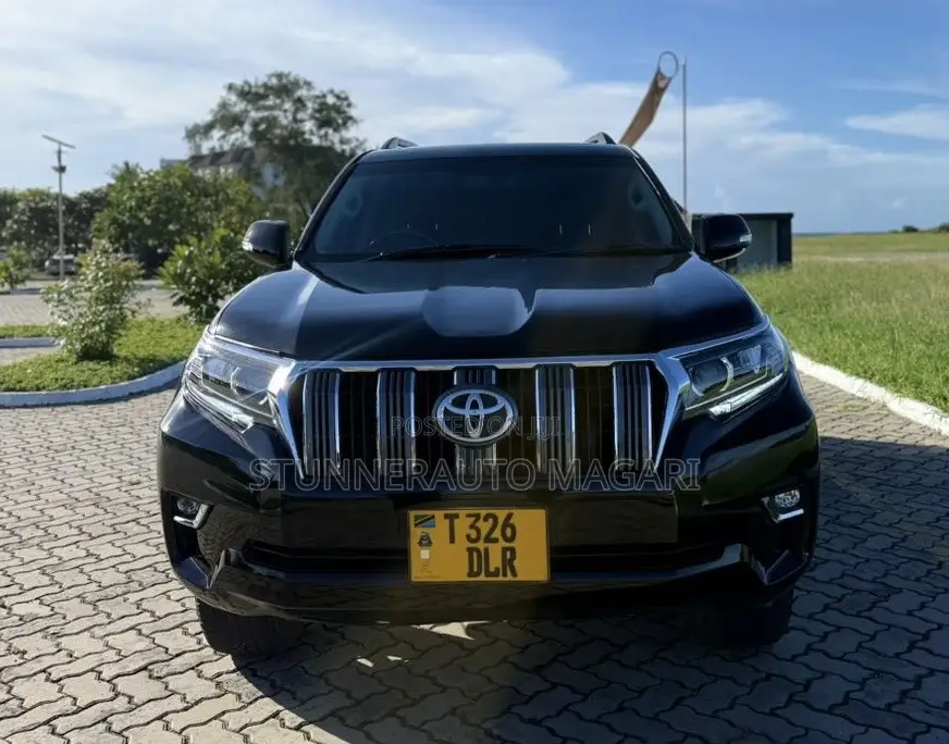 Toyota Land Cruiser Prado 2014 Black