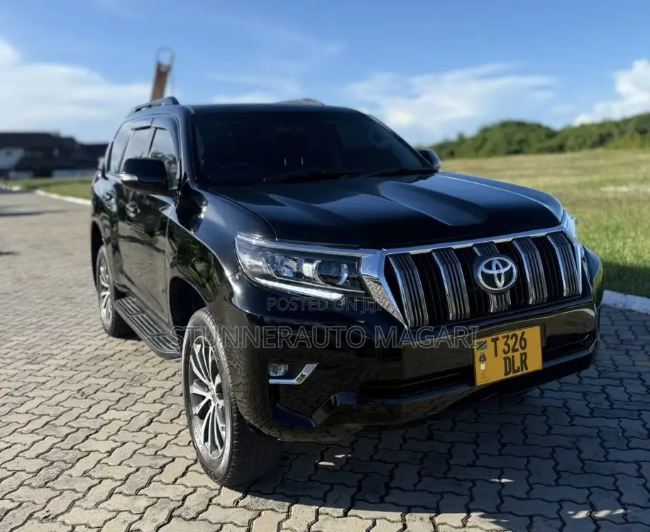 Toyota Land Cruiser Prado 2014 Black