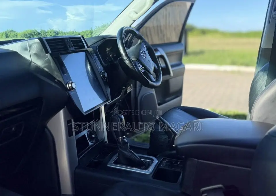 Toyota Land Cruiser Prado 2014 Black