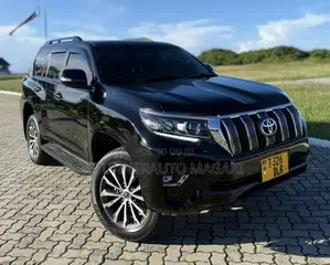Toyota Land Cruiser Prado 2014 Black