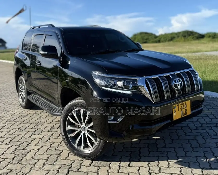 Toyota Land Cruiser Prado 2014 Black